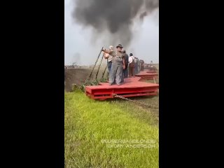 in modern agriculture, various modern technologies and equipment are used | @videfunny